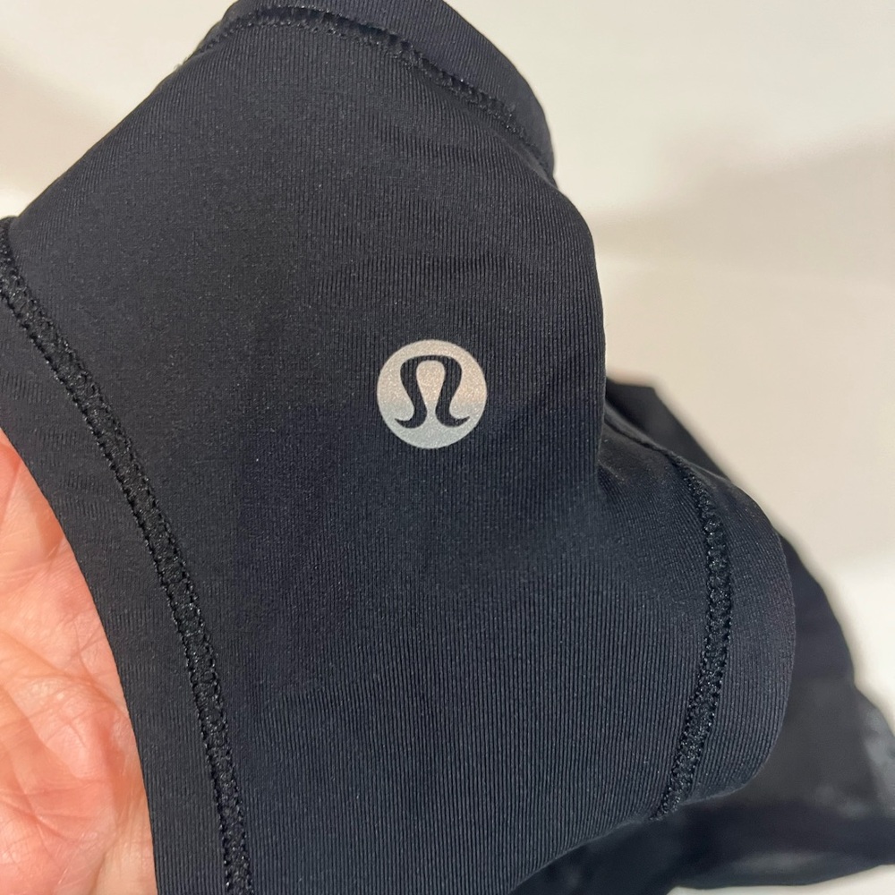 Lululemon Black Women's Tank Top - Picture 8 of 8